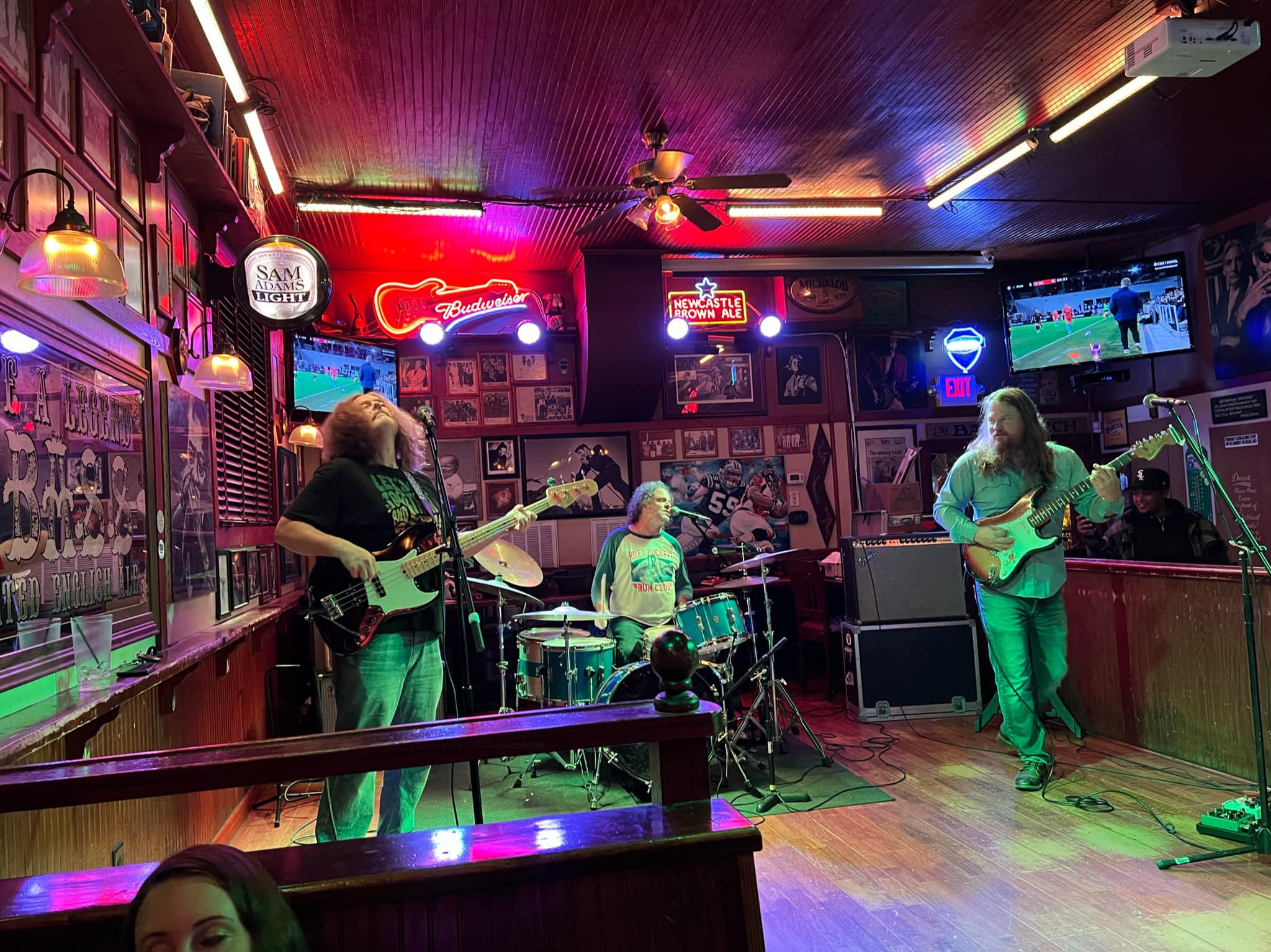MUD TEA - Jack of the Wood Pub - Asheville, NC